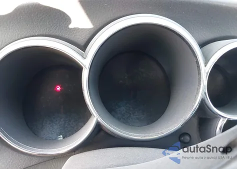 2008 Pontiac Vibe z USA, uszkodzony, nr VIN 5Y2SL65808Z400312